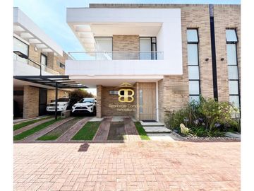 SE VENDE CASA EN CHIA VEREDA BOJACA