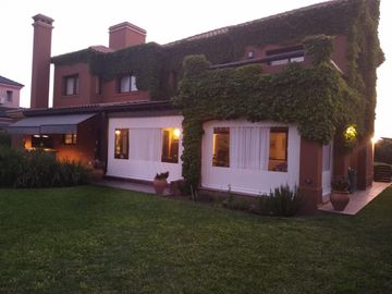 Casa en  MAGNIFICA CASA EN 