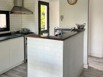 CASA EN VENTA A LA LAGUNA BARRIO SAN BENITO