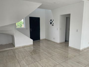 Venta Casa 5 ambientes en Santa Juana en Canning