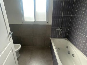 Venta Casa 5 ambientes en Santa Juana en Canning