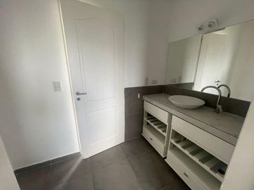 Venta Casa 5 ambientes en Santa Juana en Canning