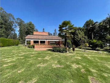 Hermosa casa en chía!!