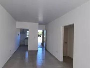 PH en venta - 2 Dormitorios 1 Baño - Cochera - 150mts2 - Luján