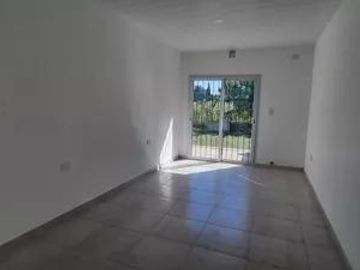 PH en venta - 2 Dormitorios 1 Baño - Cochera - 150mts2 - Luján