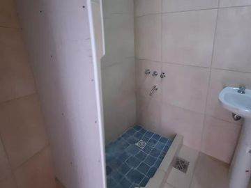 PH en venta - 2 Dormitorios 1 Baño - Cochera - 150mts2 - Luján