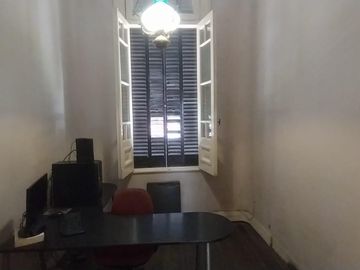 Casa de estilo en Temperley Este.