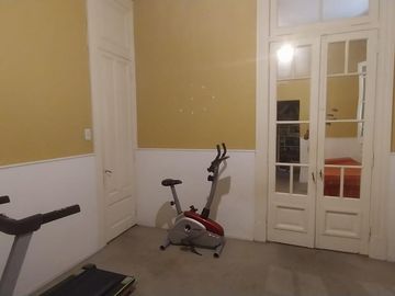 Casa de estilo en Temperley Este.