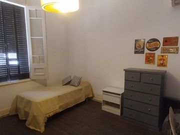 Casa de estilo en Temperley Este.