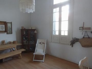 Casa de estilo en Temperley Este.