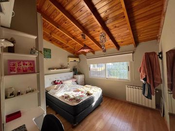 Casa en venta - 3 Dormitorios 2 Baños - Cocheras - 180Mts2 - Monte Grande