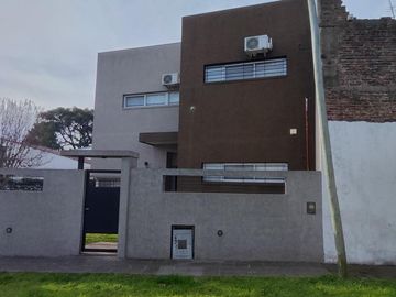 Casa en venta en Calle 23 e/ 473bis y 474, City Bell