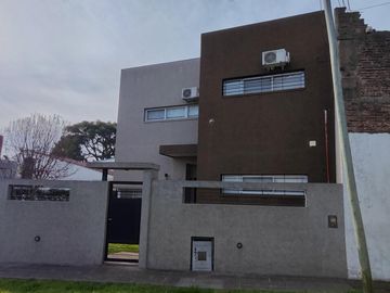 Casa en venta en Calle 23 e/ 473bis y 474, City Bell