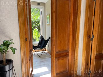 Exclusiva Casa en Barrio Sausalito, Pilar – Luminosa y con Amplias Comodidades