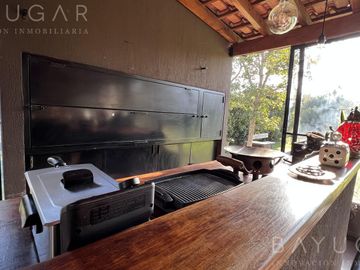 Exclusiva Casa en Barrio Sausalito, Pilar – Luminosa y con Amplias Comodidades