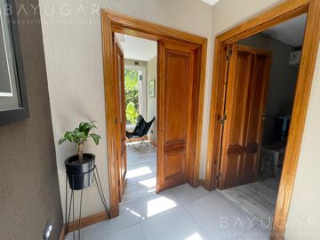 Exclusiva Casa en Barrio Sausalito, Pilar – Luminosa y con Amplias Comodidades
