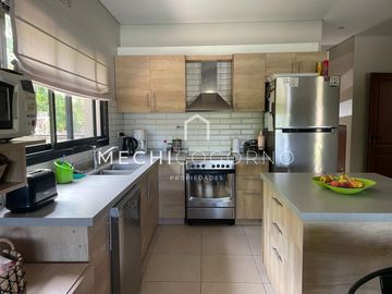 Casa 3 dormitorios venta en San Isidro Labrador, Villa Nueva