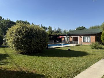 ¡Descubre este rincón de ensueño! Venta Casa en Laguna de Lobos