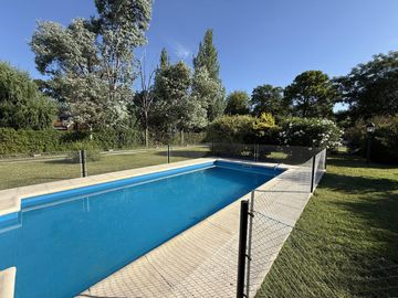 ¡Descubre este rincón de ensueño! Venta Casa en Laguna de Lobos