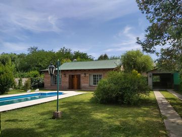 ¡Descubre este rincón de ensueño! Venta Casa en Laguna de Lobos