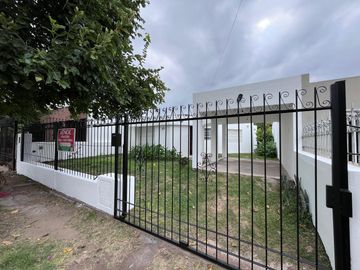 ¡¡¡VDO. CASA 2 DORM GRAN PATIO Y JARDIN ZNA DINO RUTA 20¡¡¡