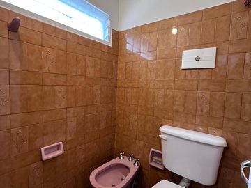 ¡¡¡VDO. CASA 2 DORM GRAN PATIO Y JARDIN ZNA DINO RUTA 20¡¡¡