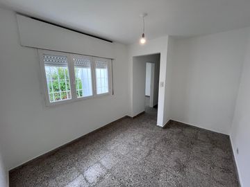 ¡¡¡VDO. CASA 2 DORM GRAN PATIO Y JARDIN ZNA DINO RUTA 20¡¡¡