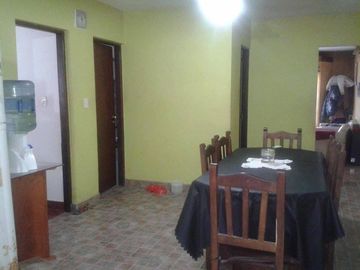 Casa en venta - 3 Dormitorios 2 Baños - Cochera - 180Mts2 - San Bernardo