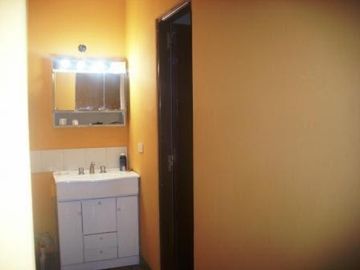 Casa en venta - 3 Dormitorios 2 Baños - Cochera - 180Mts2 - San Bernardo