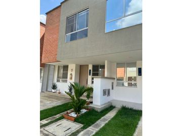 CASA - VENTA - AZORA ALFAGURA 3HB 2BÑ 2PQ - JAMUNDI