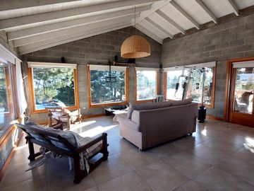 Venta Casa 245 m2, lote 1400m2 vista al lago, bariloche, Dina huapi, Rio Negro