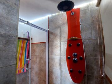 Venta Casa 245 m2, lote 1400m2 vista al lago, bariloche, Dina huapi, Rio Negro