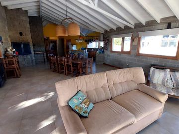 Venta Casa 245 m2, lote 1400m2 vista al lago, bariloche, Dina huapi, Rio Negro