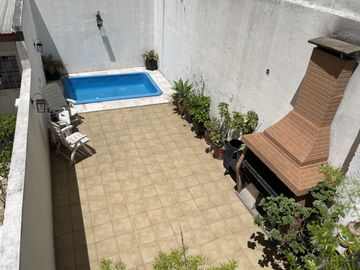 VENTA DÚPLEX DE 5 AMBIENTES EN FLORIDA MITRE