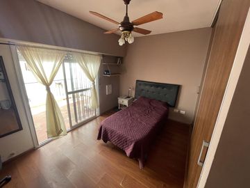 VENTA DÚPLEX DE 5 AMBIENTES EN FLORIDA MITRE