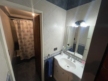 VENTA DÚPLEX DE 5 AMBIENTES EN FLORIDA MITRE