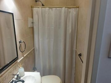 Departamento en venta - 3 Dormitorios 2 Baños - Cochera - 115Mts2 - Olivos
