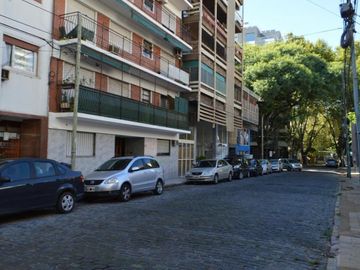 Departamento en venta - 3 Dormitorios 2 Baños - Cochera - 115Mts2 - Olivos