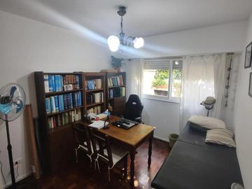 Departamento en venta - 3 Dormitorios 2 Baños - Cochera - 115Mts2 - Olivos