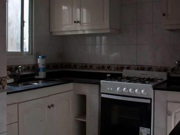 Departamento en venta - 3 Dormitorios 2 Baños - Cochera - 115Mts2 - Olivos