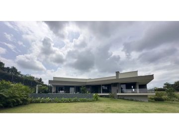 Casa campestre en condominio para arriendo en cerritos malabar,Pereira