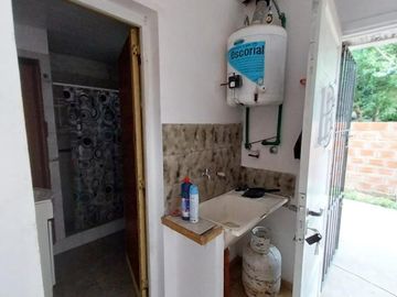 Casa en venta - 4 Dormitorios 2 Baños - Cocheras - 500Mts2 - Mar de Ajó