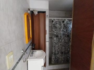 Casa en venta - 4 Dormitorios 2 Baños - Cocheras - 500Mts2 - Mar de Ajó