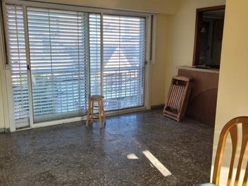 Departamento en venta - 2 Dormitorios 1 Baño - 76Mts2 - Lanús