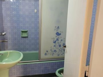 Departamento en venta - 2 Dormitorios 1 Baño - 76Mts2 - Lanús