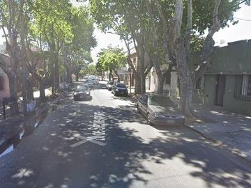 Departamento en venta - 2 Dormitorios 1 Baño - 76Mts2 - Lanús