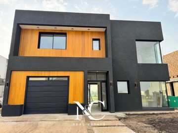 Casa en venta en Barrio Náutico Canal, Tigre