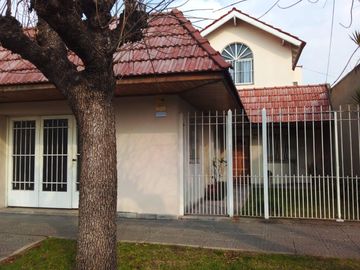 Casa en  Temperley este