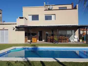 Casa en venta CASUARINAS PREMIUN CANNING
