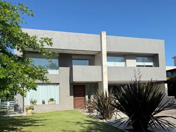 Casa - Fincas de Iraola II